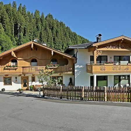 Landhaus & Apartment Taxach Ried im Zillertal Exterior photo