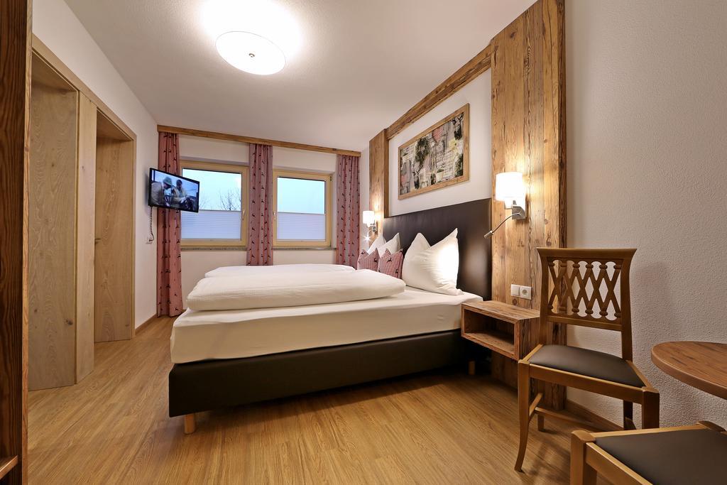 Landhaus & Apartment Taxach Ried im Zillertal Exterior photo