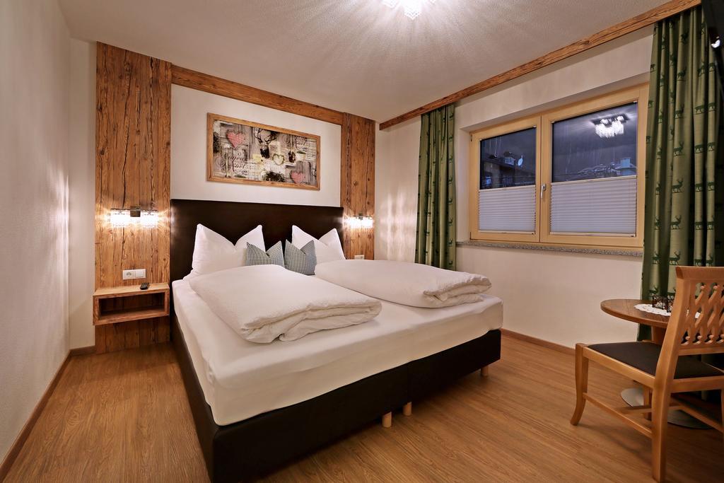 Landhaus & Apartment Taxach Ried im Zillertal Exterior photo