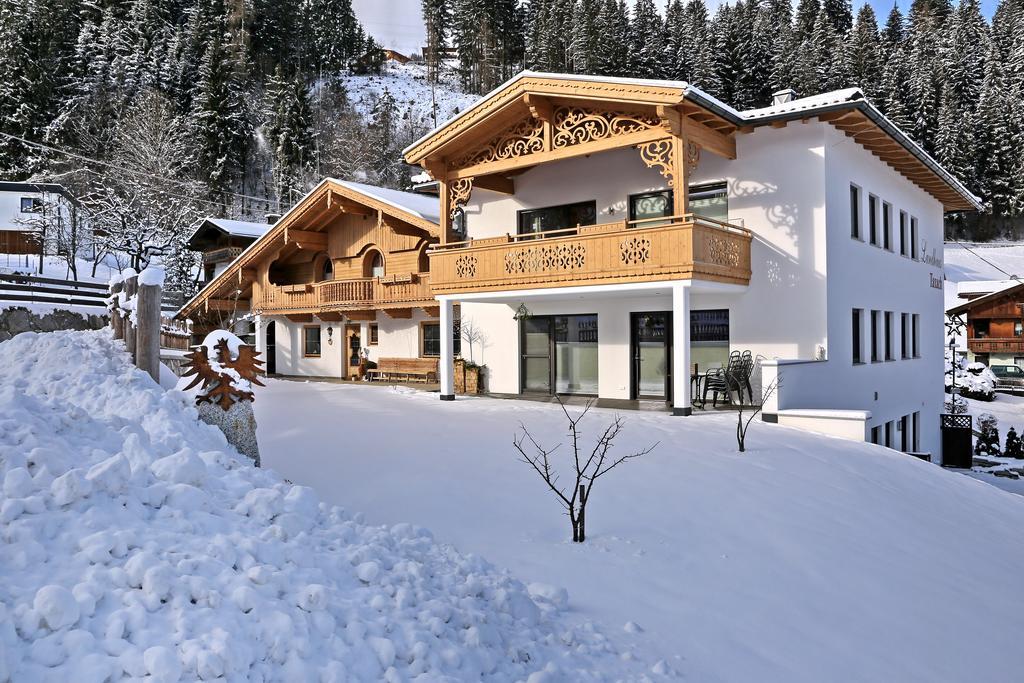 Landhaus & Apartment Taxach Ried im Zillertal Exterior photo