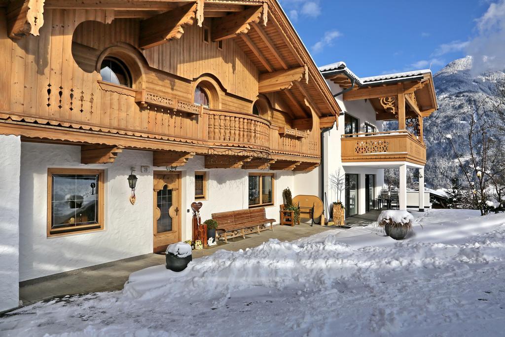 Landhaus & Apartment Taxach Ried im Zillertal Exterior photo